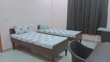 Pg For Boys & Girls in Sector 19 Noida  5243013