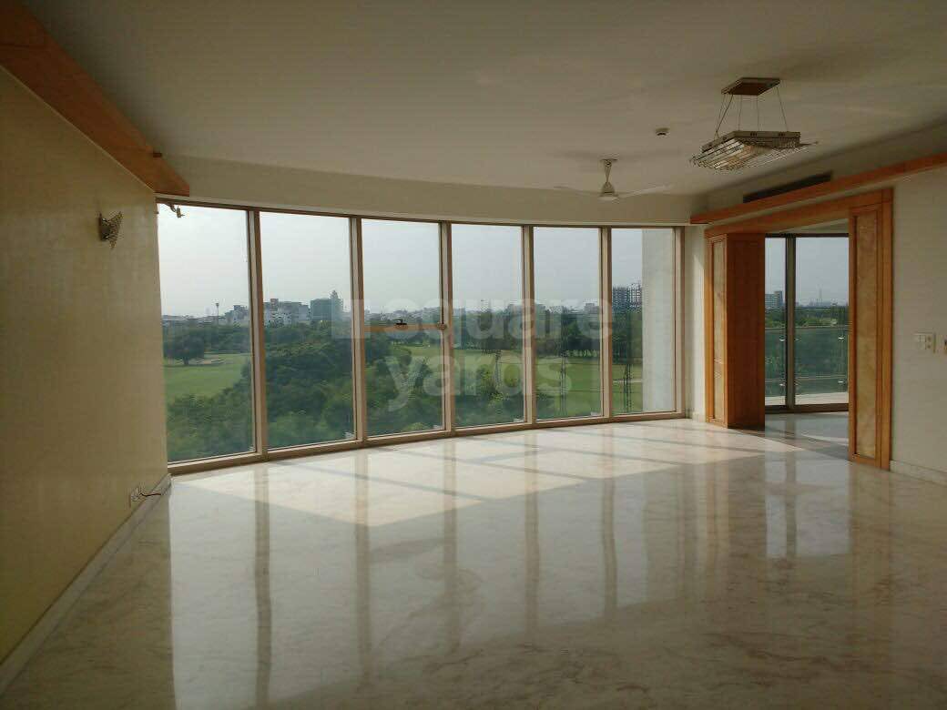 Resale 6 Bedroom 7500 Sq.Ft. Apartment in Jaypee Greens Sun Court III