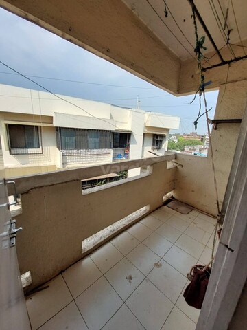Balcony in 2.5 BHK Apartment at Thackers Apartments, Camp – for Rent