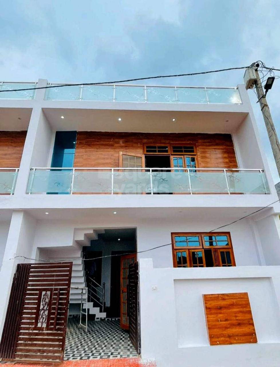 Resale 3 Bedroom 1600 Sq.Ft. Independent House in Nilmatha Lucknow