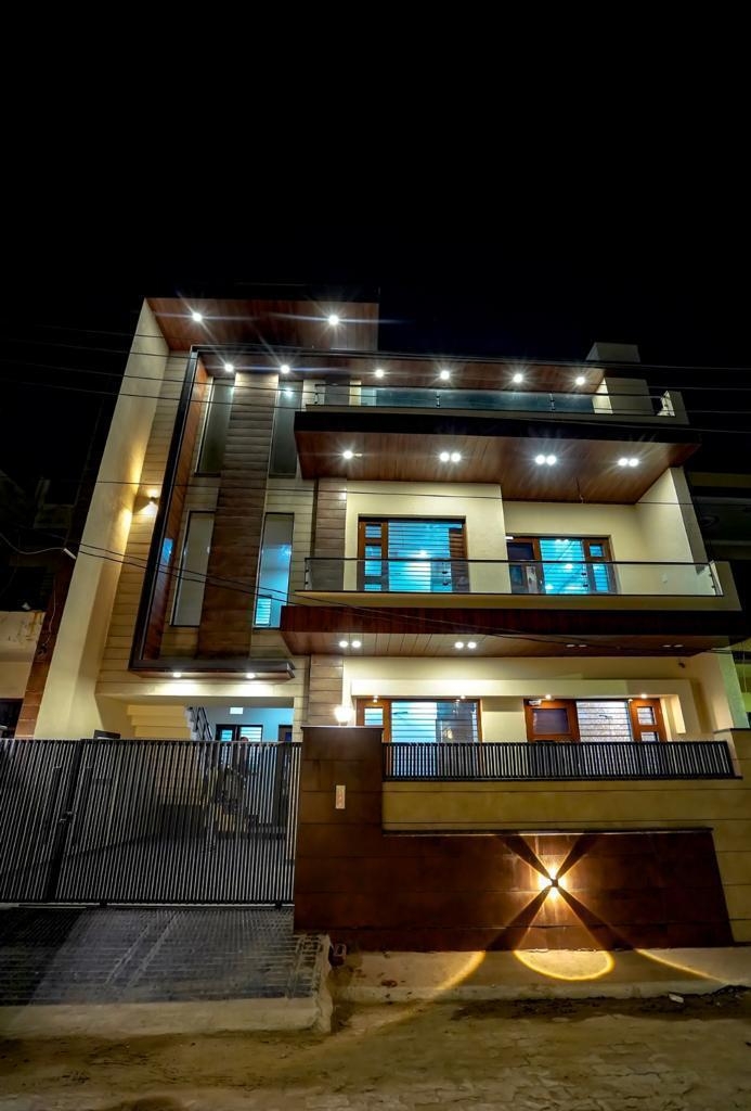 Resale 6 Bedroom 235 Sq.Yd. Independent House in Ambala Highway
