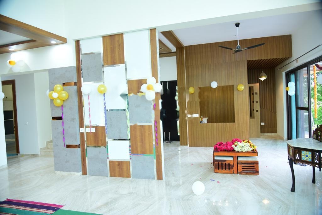 Rental 3 Bedroom 2300 Sq.Ft. Apartment in Yemalur Bangalore 5250307