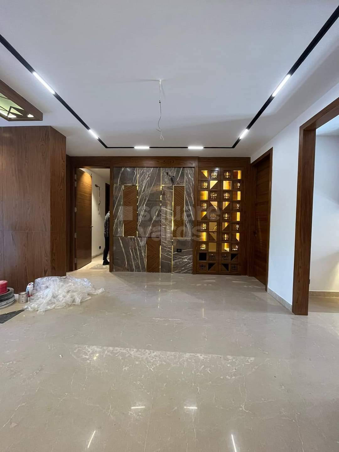 Resale 4 Bedroom 345 Sq.Yd. Builder Floor in Geetanjali Enclave Delhi