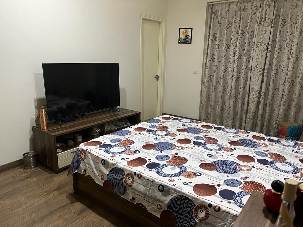 Rental 3 Bedroom 1900 Sq.Ft. Apartment in Emaar Palm Gardens, Sector 83