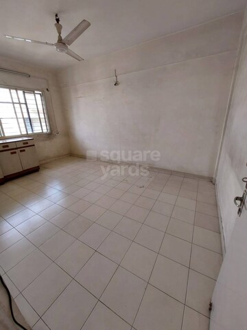 Bedroom in 2.5 BHK Apartment at Camp – for Rent