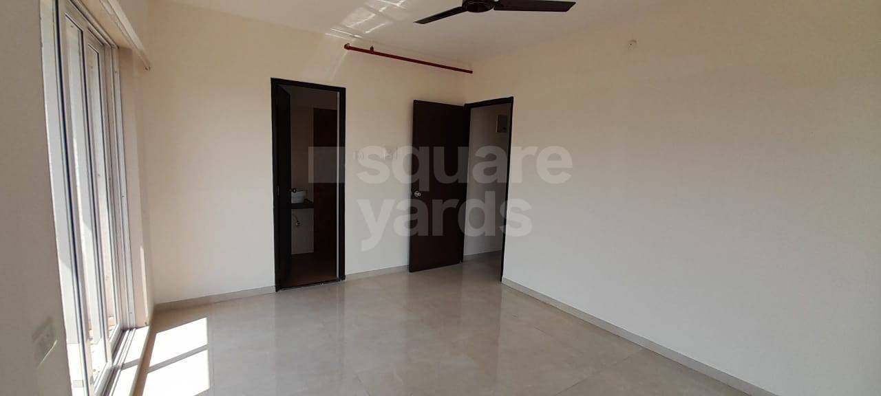 Rental 2 Bedroom 800 Sq.Ft. Apartment in Sheth Vasant Lawns, Majiwada