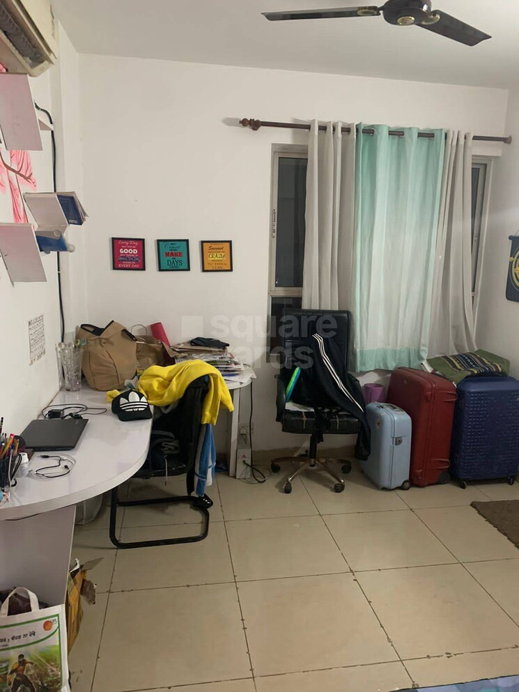 Living Room, raheja-mall 2 Bedroom 240 Sq.Yd. Builder Floor In Sector 47 Gurgaon 5265734