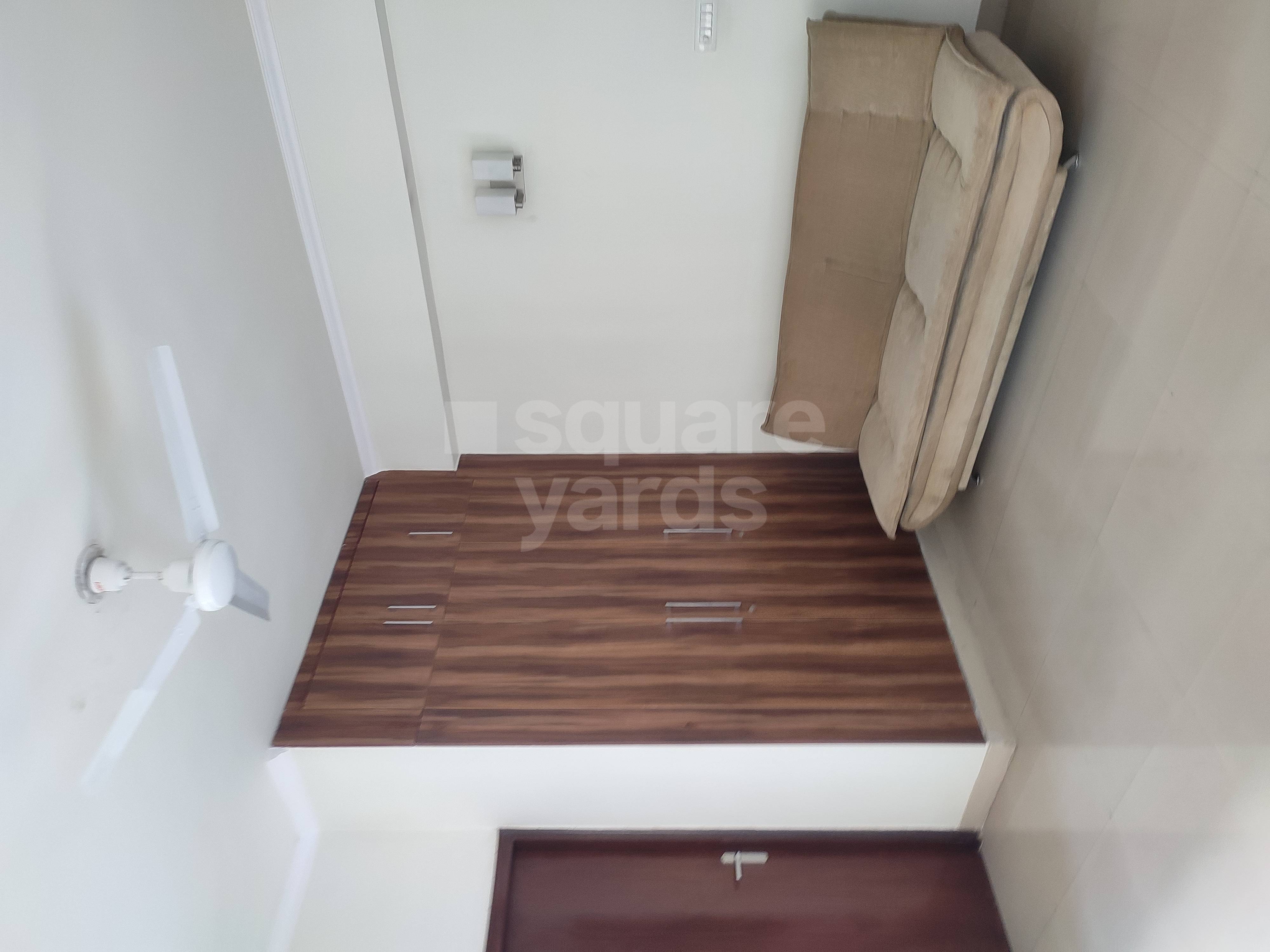 Rental 4 Bedroom 3035 Sq.Ft. Apartment in Ardee City Palm Grove Heights