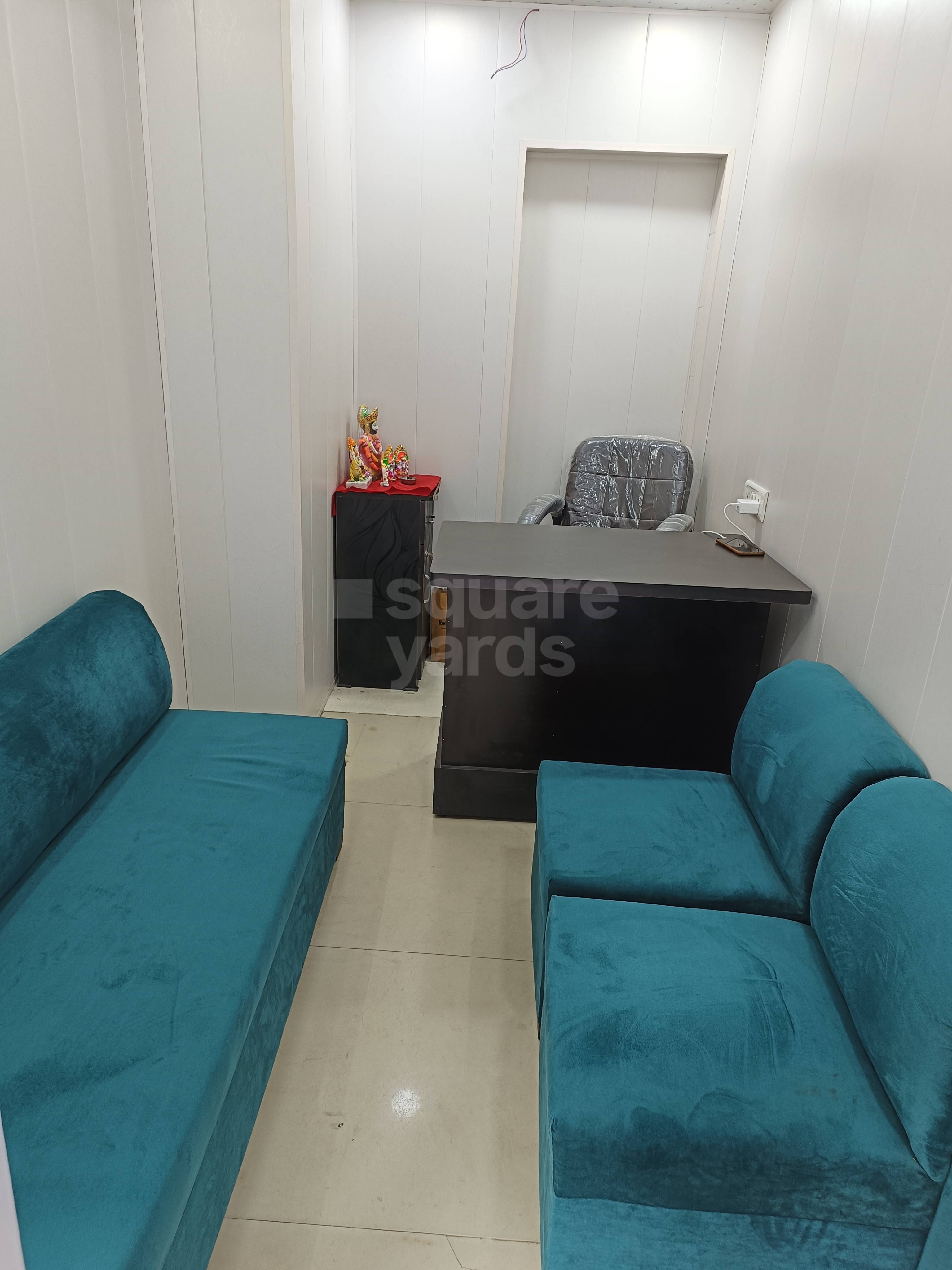 Rental Commercial Shop 60 Sq.Ft. in RWA DGII MIG Vikas Puri, Vikas