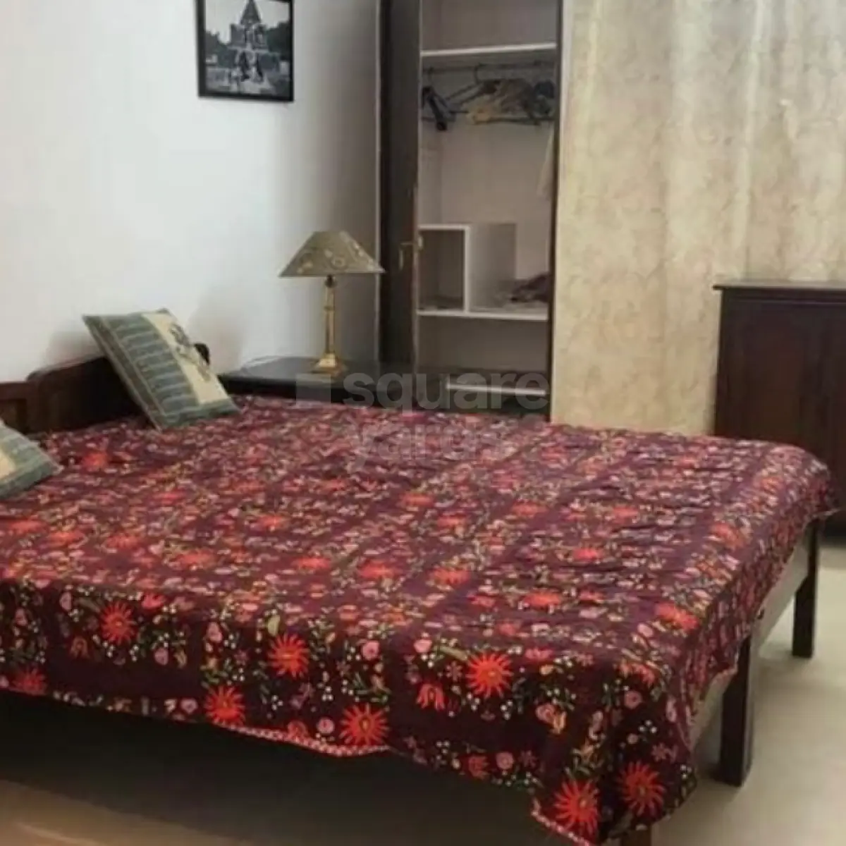 Resale 3 Bedroom 1640 Sq.Ft. Apartment in Amrapali Sapphire, Sector 45