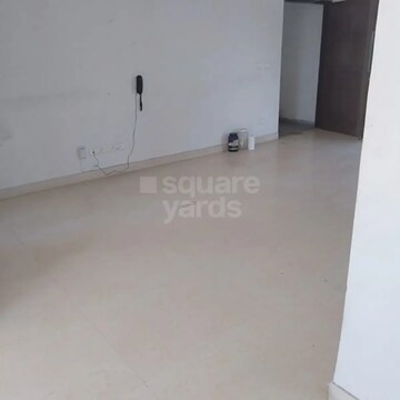 Room in 4 BHK Apartment at Emaar Palm Terraces Select, Sector 66 – for Rent