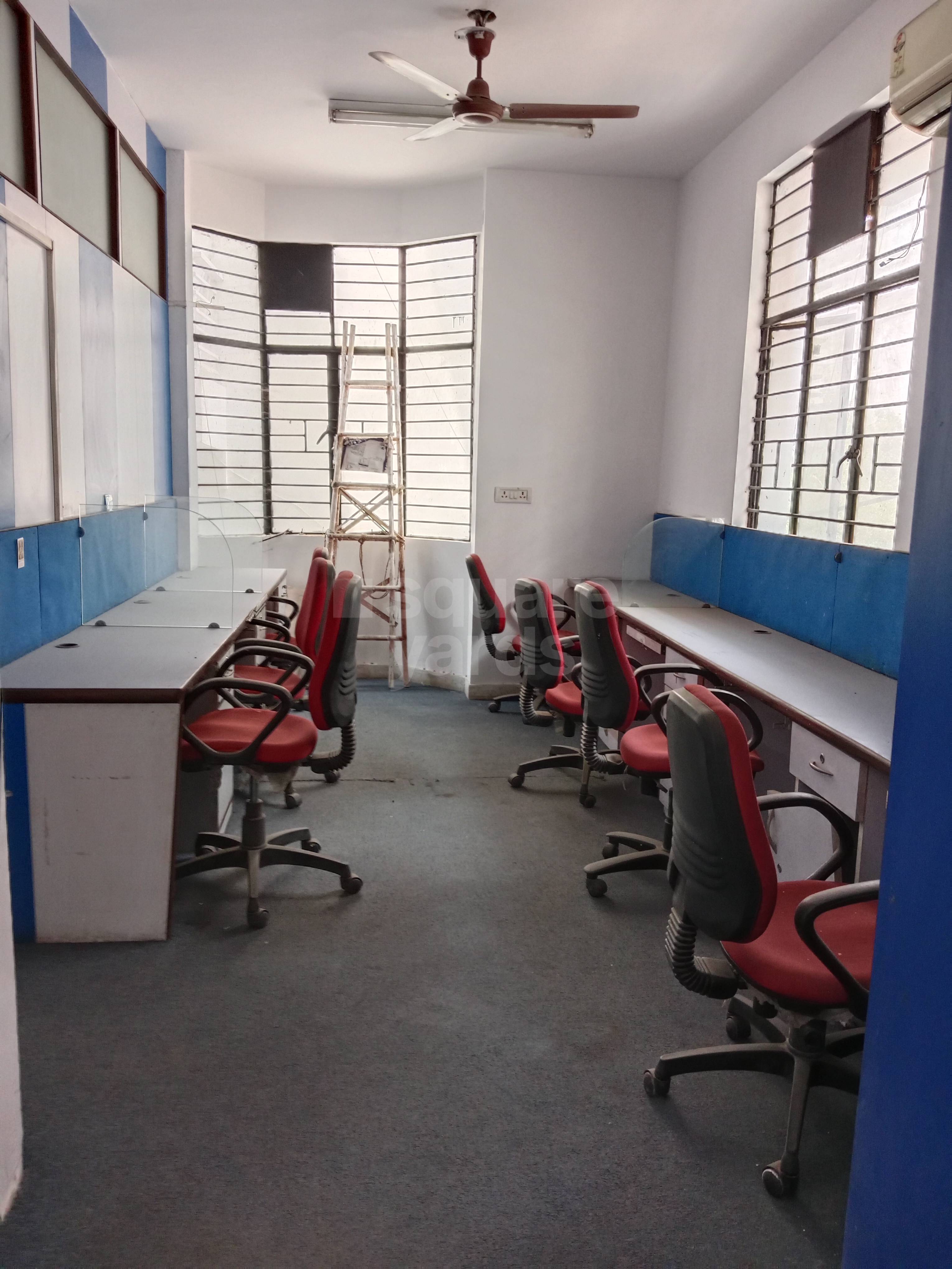 Rental Commercial Office Space 1800 Sq.Ft. in RWA Saket Block D, Saket