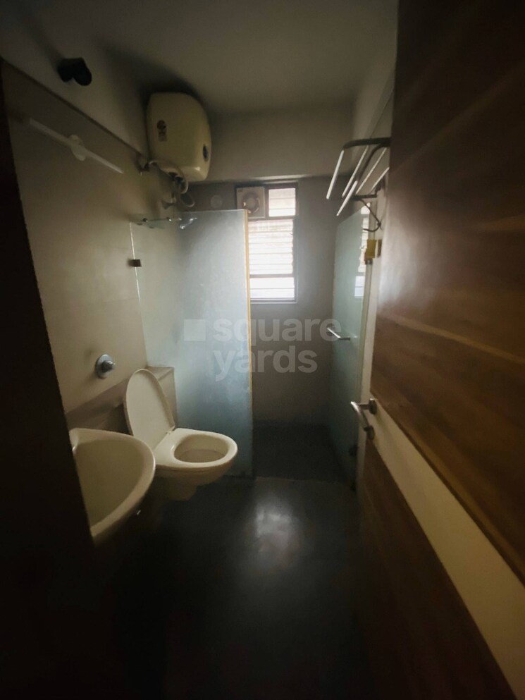 Attached Bathroom, kool-homes-solitaire-i 3 Bedroom 1500 Sq.Ft. Apartment In Kondhwa Pune 5282753