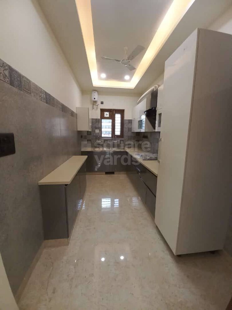 Kitchen, sector 85 3 Bedroom 250 Sq.Yd. Builder Floor In Sector 85 Faridabad 5286633