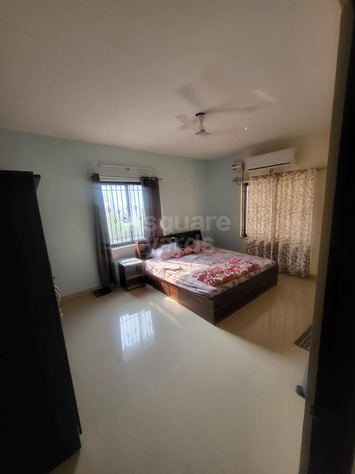 Rental 3 Bedroom 1800 Sq.Ft. Apartment in Bajaj Maruti Residency