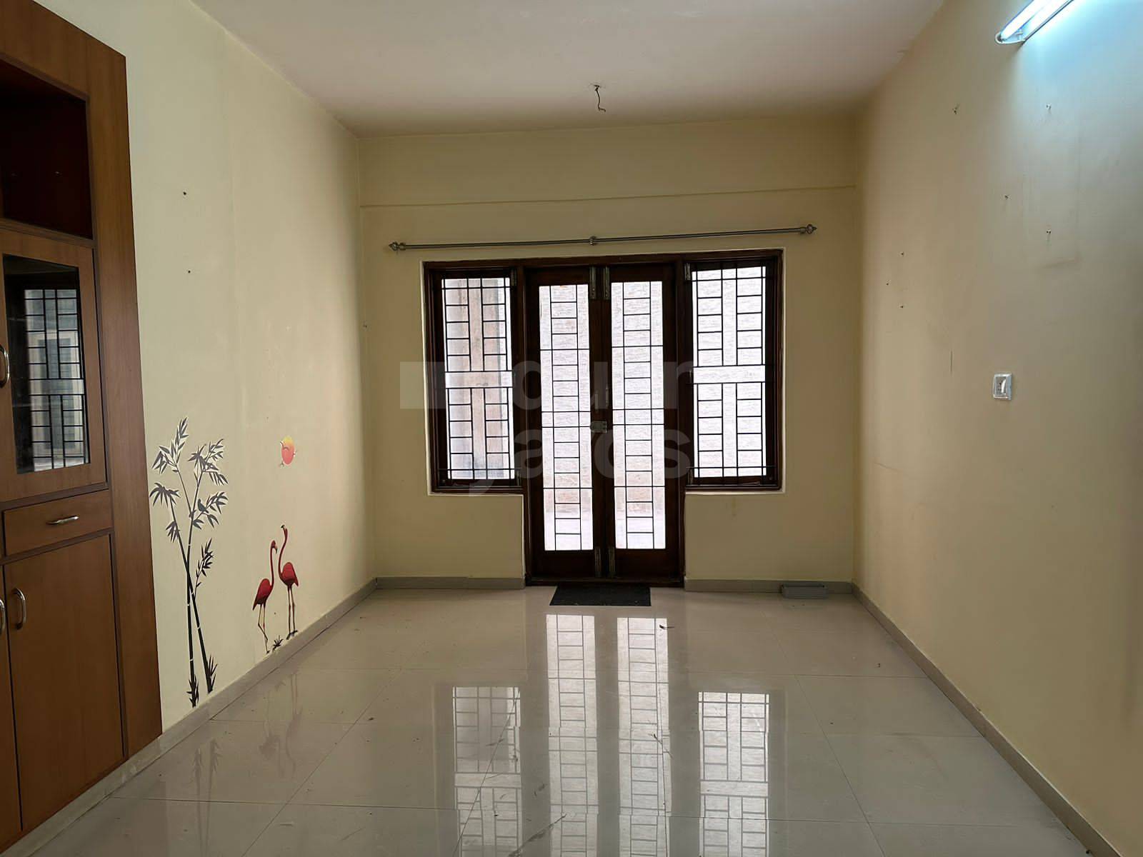 Rental 3 Bedroom 1600 Sq.Ft. Apartment in Kodihalli Bangalore 5286971