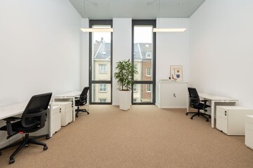  Office Space – Nearby View at Dlf Phase ii - for Rent
