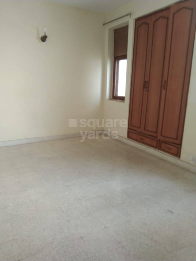 Rental 2 Bedroom 1200 Sq.Ft. Apartment in Ansal Sushant Apartments