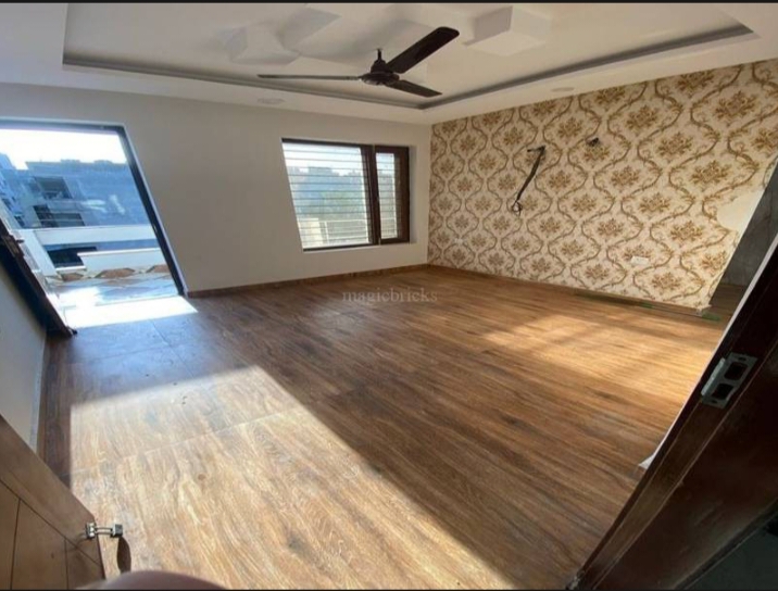 Resale 3 Bedroom 1500 Sq.Ft. Builder Floor in Ashoka Enclave 3, Sector