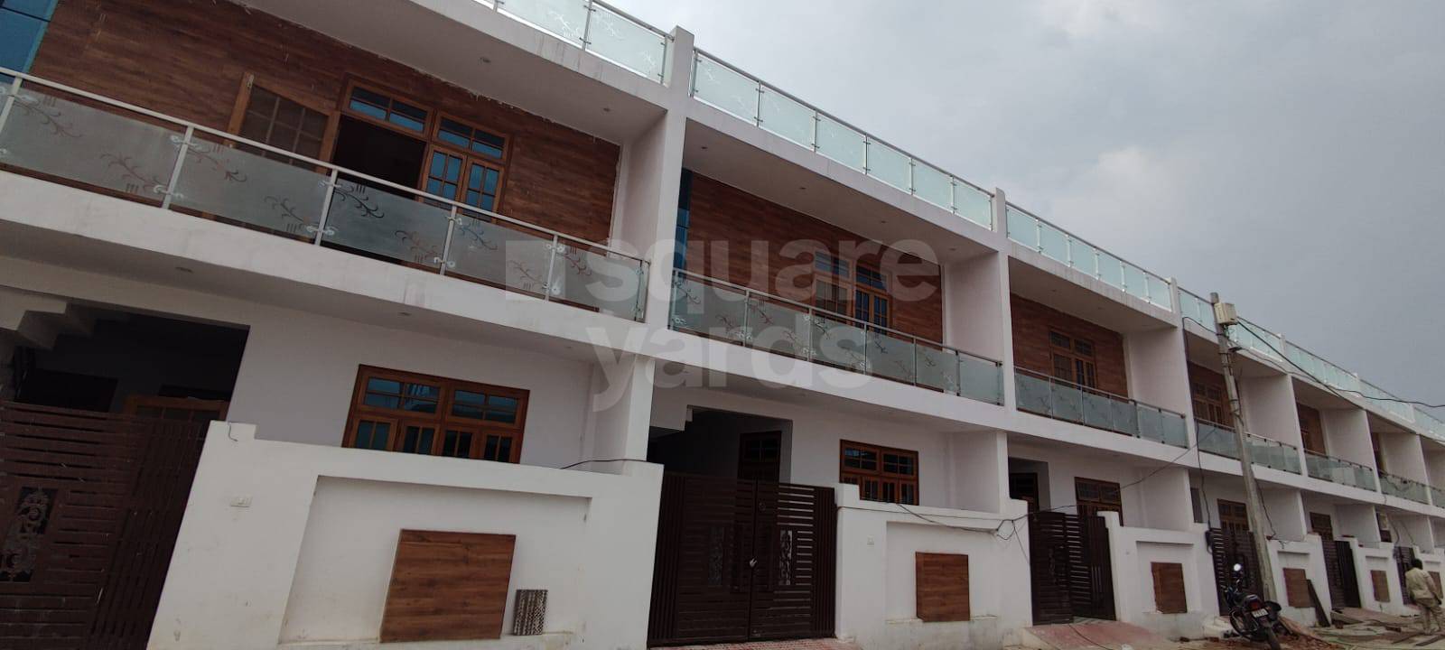 Resale 3 Bedroom 1650 Sq.Ft. Villa in Nilmatha Lucknow 5292368