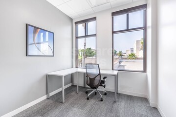 Team Area in  Office Space at Max Towers, Sector 16 – for Rent