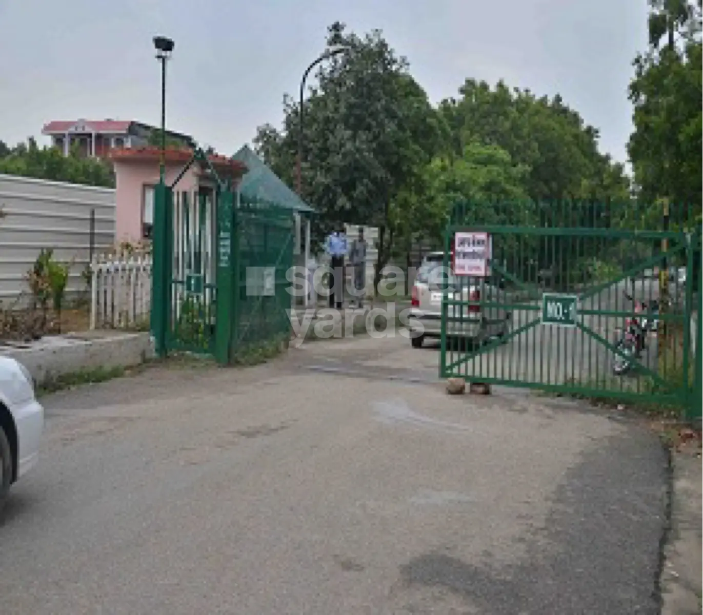 Resale 2 Bedroom 1076 Sq.Ft. Independent House in Gn Sector Alpha 1