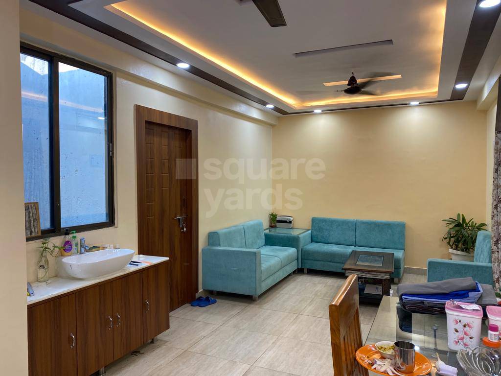 Rental 3 Bedroom 1500 Sq.Ft. Apartment in Neelendras Amity Greens