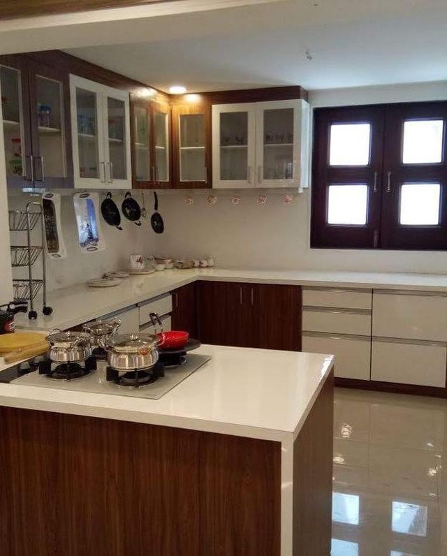 Resale 6+ Bedroom 8800 Sq.Ft. Apartment in Bandra West Mumbai 5617473