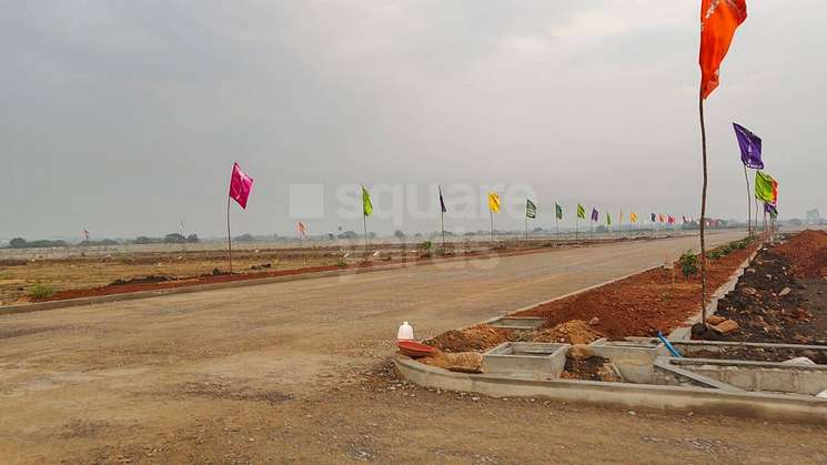 Commercial Land 1000 Sq.Yd. in Dundigal Hyderabad