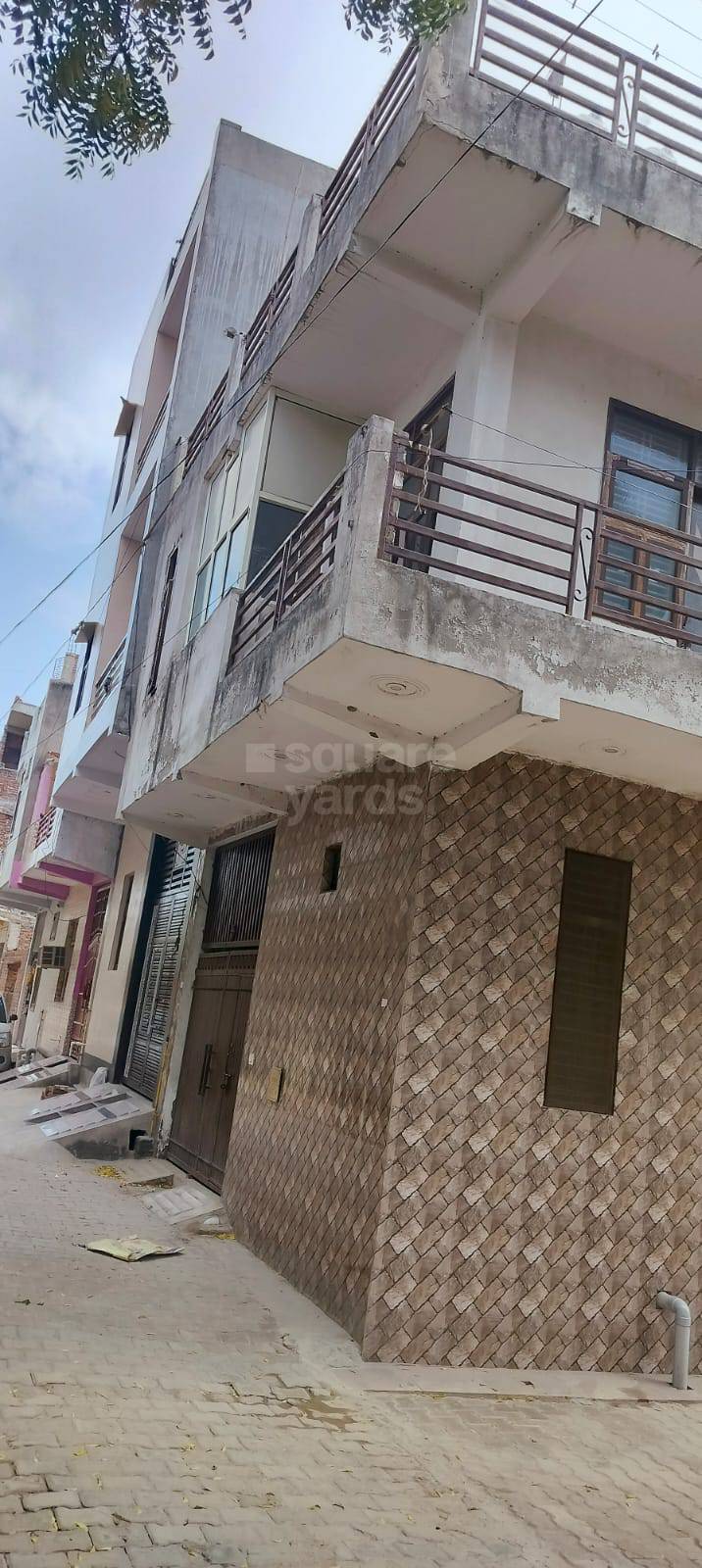 Resale 3 Bedroom 100 Sq.Yd. Independent House in Om Sai Enclave