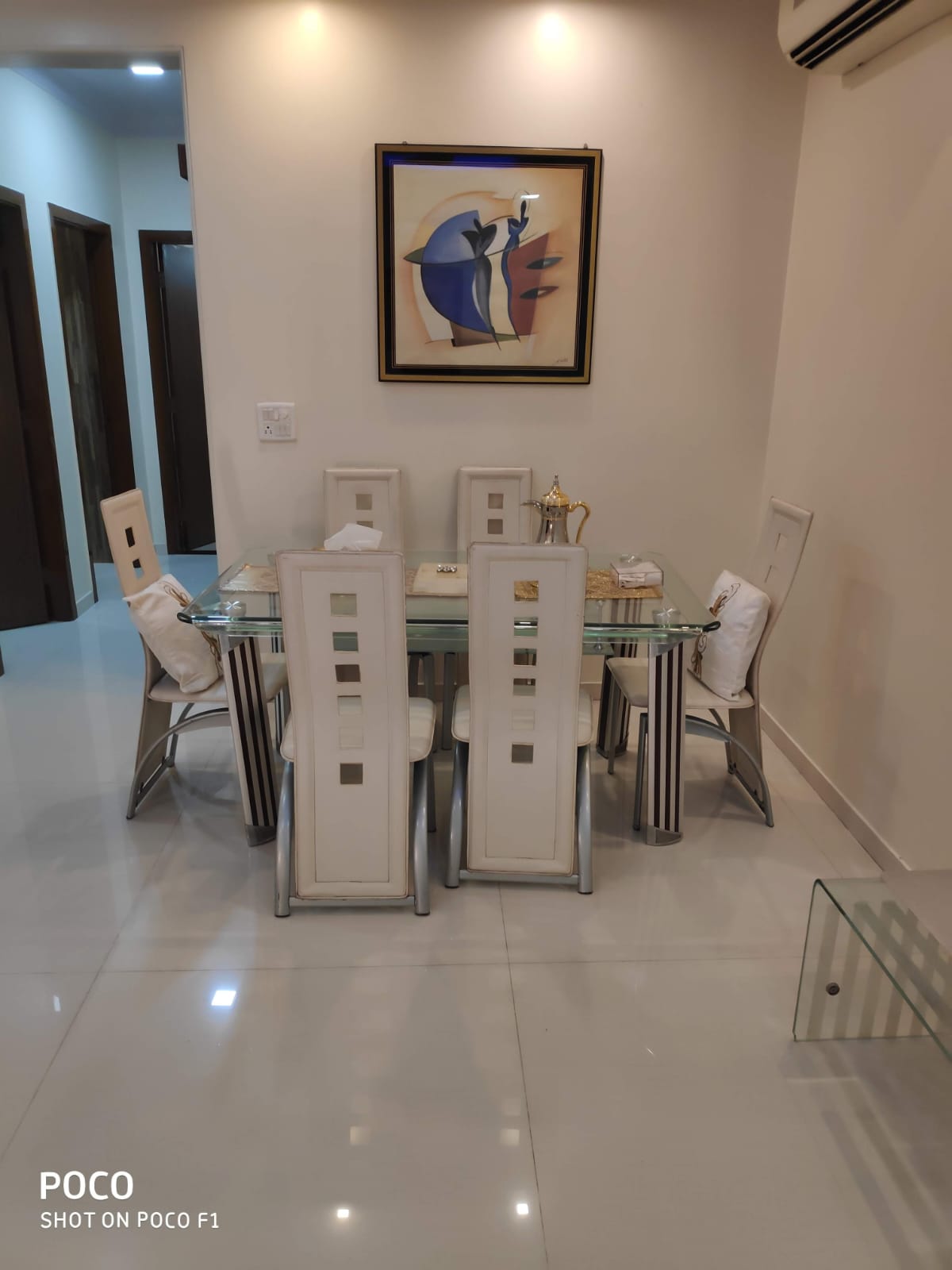2.5 BHK Apartment For Rent in Oberoi Springs