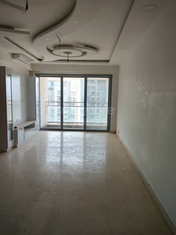 Living Room in 2.5 BHK Apartment at Imperial Heights Phase 2, Goregaon West – for Sale