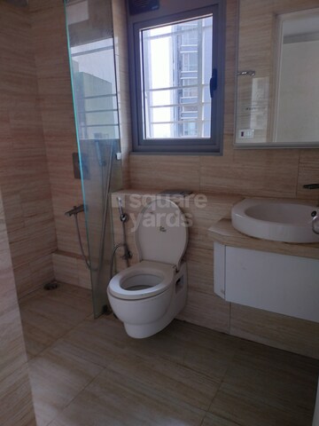 Bathroom in 2.5 BHK Apartment at Imperial Heights Phase 2, Goregaon West – for Sale