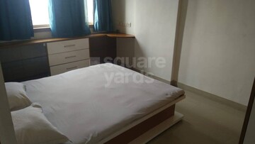 Bedroom in 2 BHK Apartment at Andheri West – for Rent