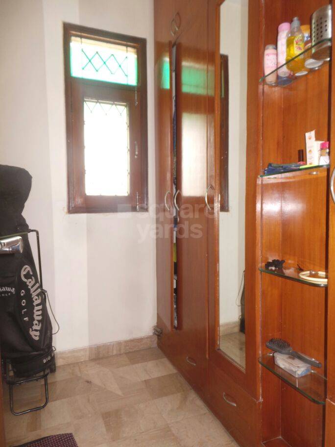 Resale 5 Bedroom 4500 Sq.Ft. Penthouse in Maple Heights, Sector 43