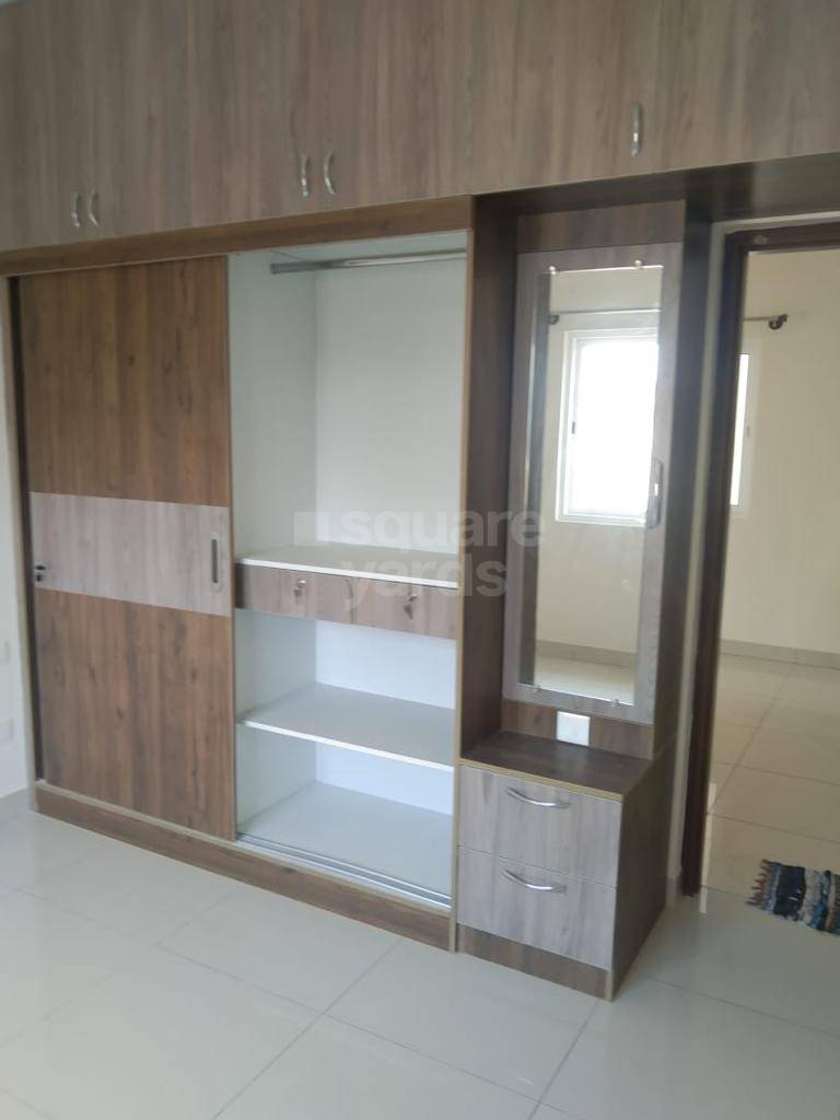 Rental 2 Bedroom 1000 Sq.Ft. Apartment in Prestige Jindal City Phase 2