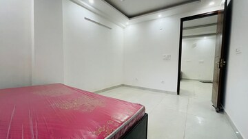Bedroom in 3.5 BHK Apartment at Tughlakabad Extension – for Rent