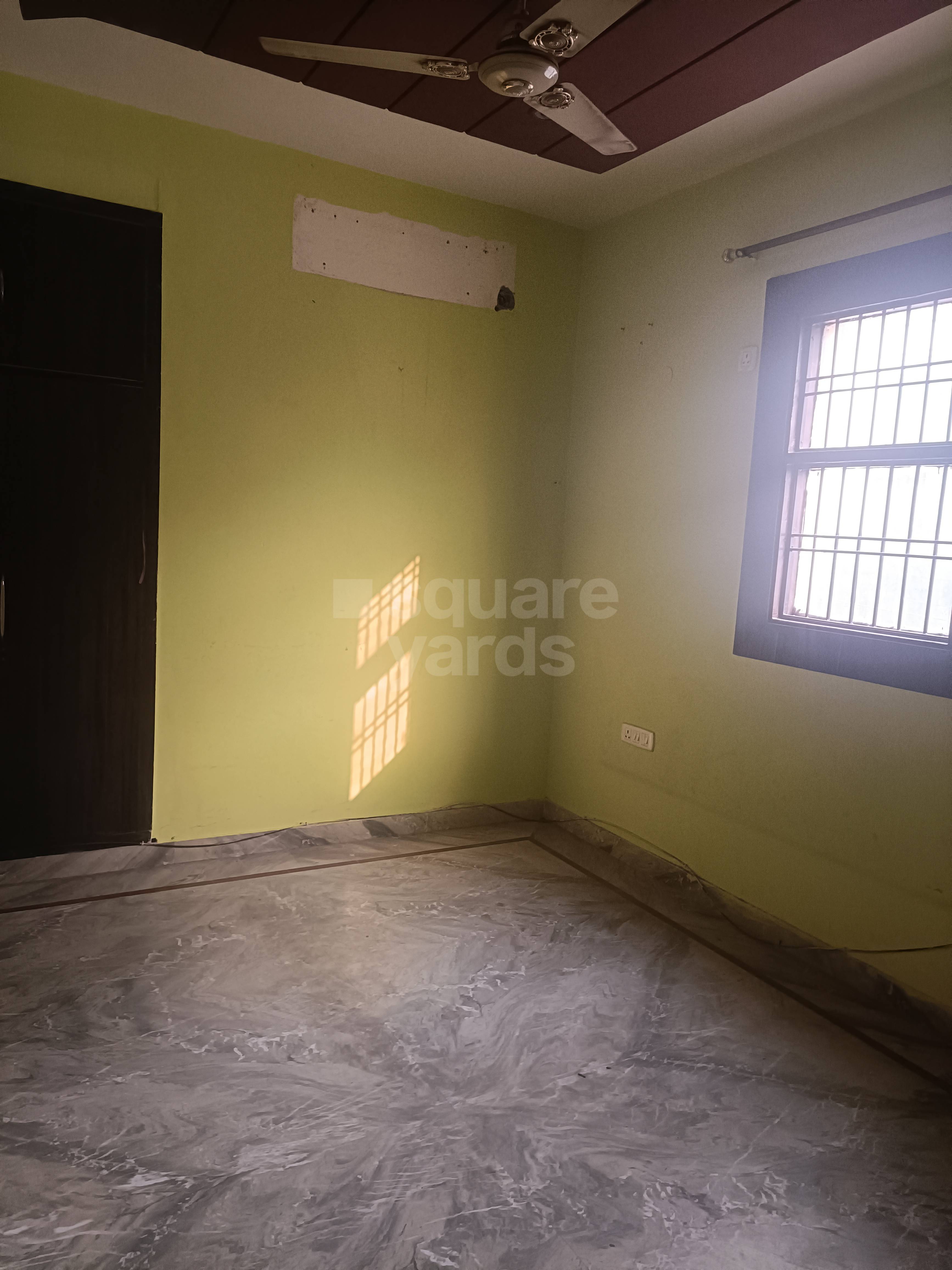 Resale 3 Bedroom 250 Sq.Yd. Builder Floor in Ashoka Enclave Faridabad