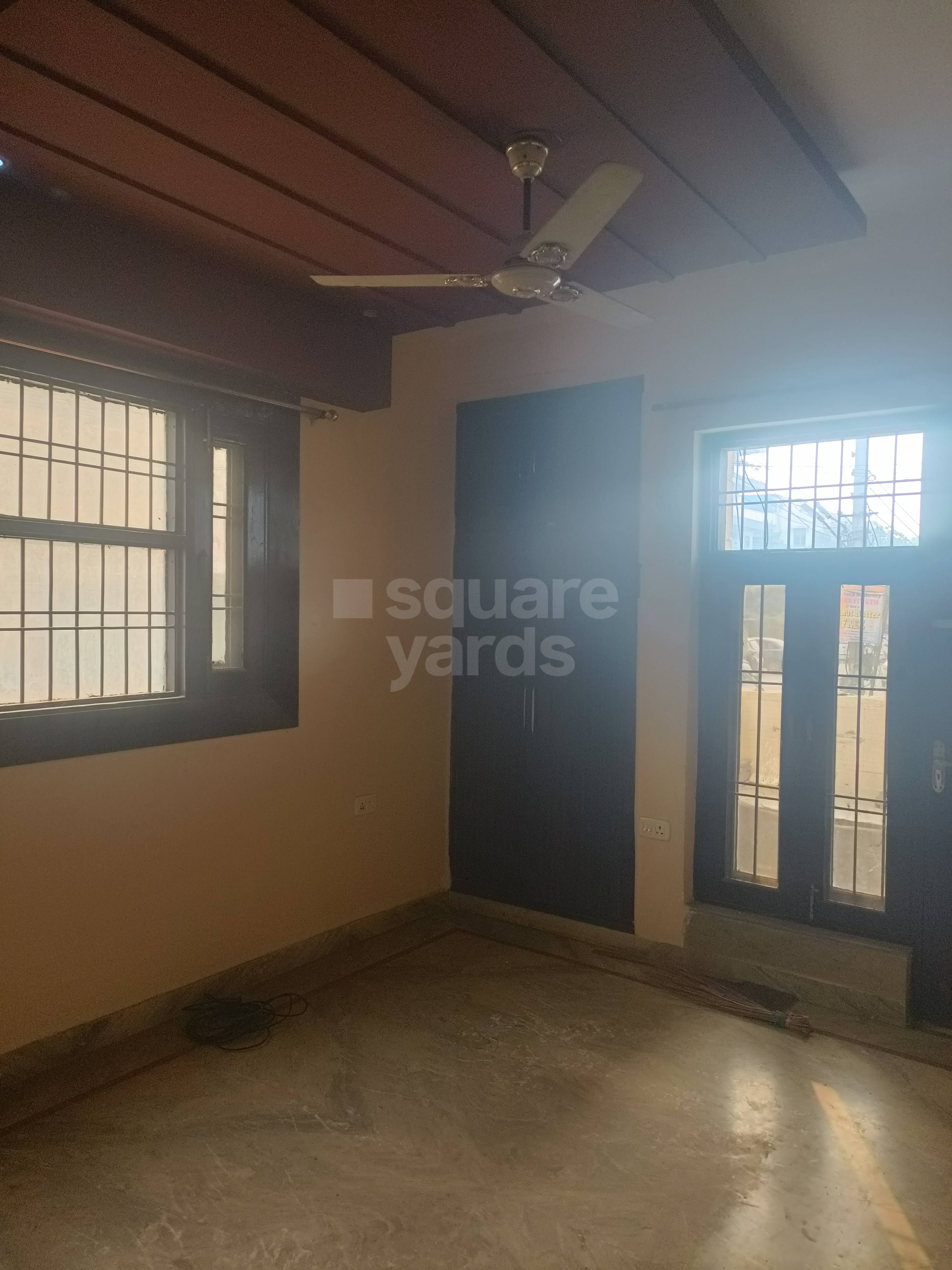 Resale 3 Bedroom 250 Sq.Yd. Builder Floor in Ashoka Enclave Faridabad