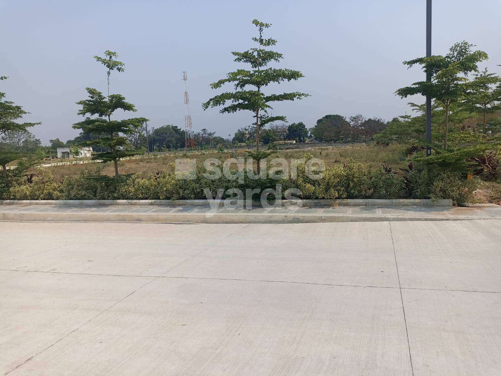 Residential Plot / Land for sale in Sultanpur Village, Hyderabad (P4078069)  - PropertyWala.com