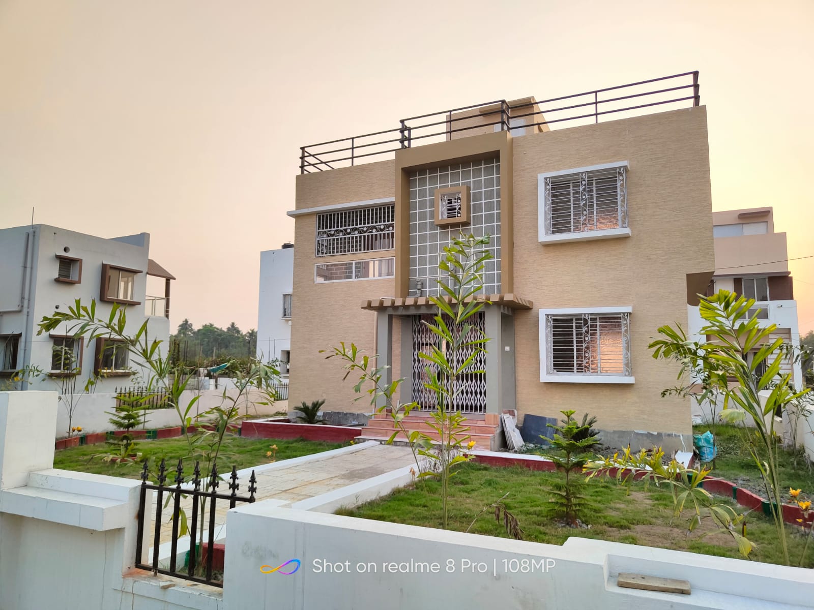 Resale 4 Bedroom 1800 Sq.Ft. Independent House in Joka Kolkata 5542678