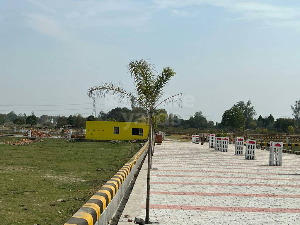 Resale 1000 Sq.Ft. Plot in Gomti Nagar Lucknow 5318432