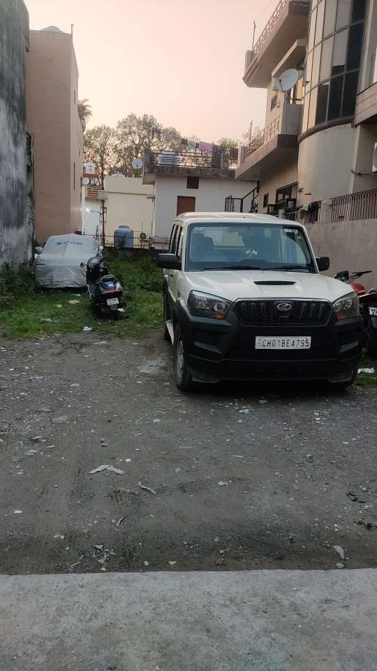 157 Sq.Yd. Plot in Gms Road Dehradun
