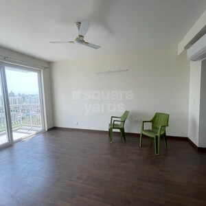 Room in 4 BHK Apartment at BPTP Park Prime, Sector 66 – for Rent