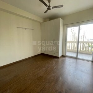 Room in 4 BHK Apartment at BPTP Park Prime, Sector 66 – for Rent