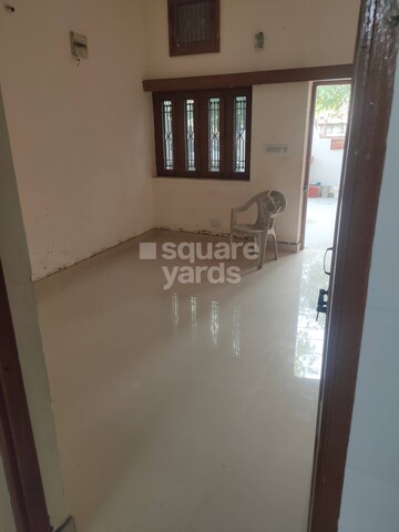 Room in 2 BHK Builder Floor at Mansarovar – for Rent