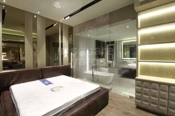 Bedroom in 4 BHK Apartment at Windsor Grande Residences, Andheri West – for Sale