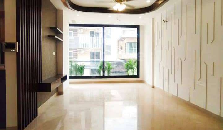 4 Bedroom 2400 Sq.Ft. Builder Floor in Vivek Vihar Delhi