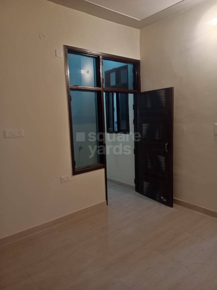 Resale 2 Bedroom 71 Sq.Yd. Independent House in Laxman Vihar Phase 2