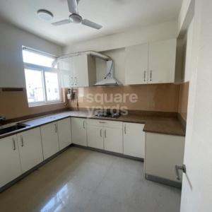 Kitchen in 4 BHK Apartment at Emaar Emerald Floors Premier, Sector 65 – for Rent